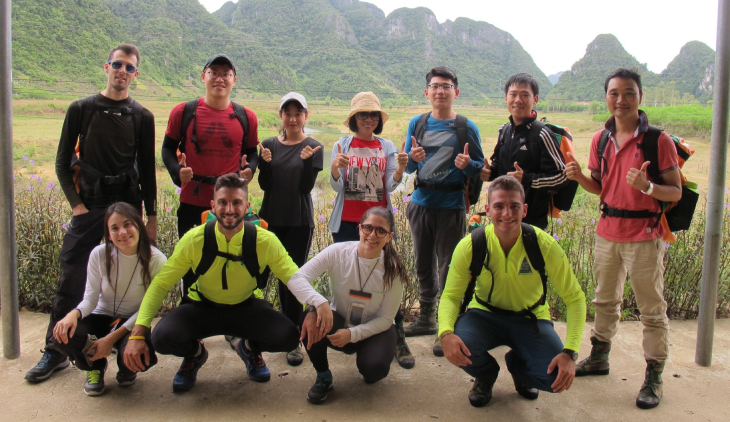 thiết kế web doanh nghiệp